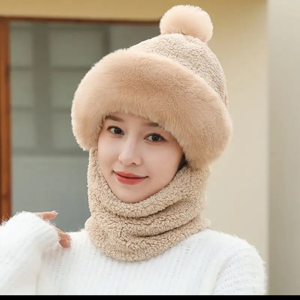 Warm and attractive stylish hat .